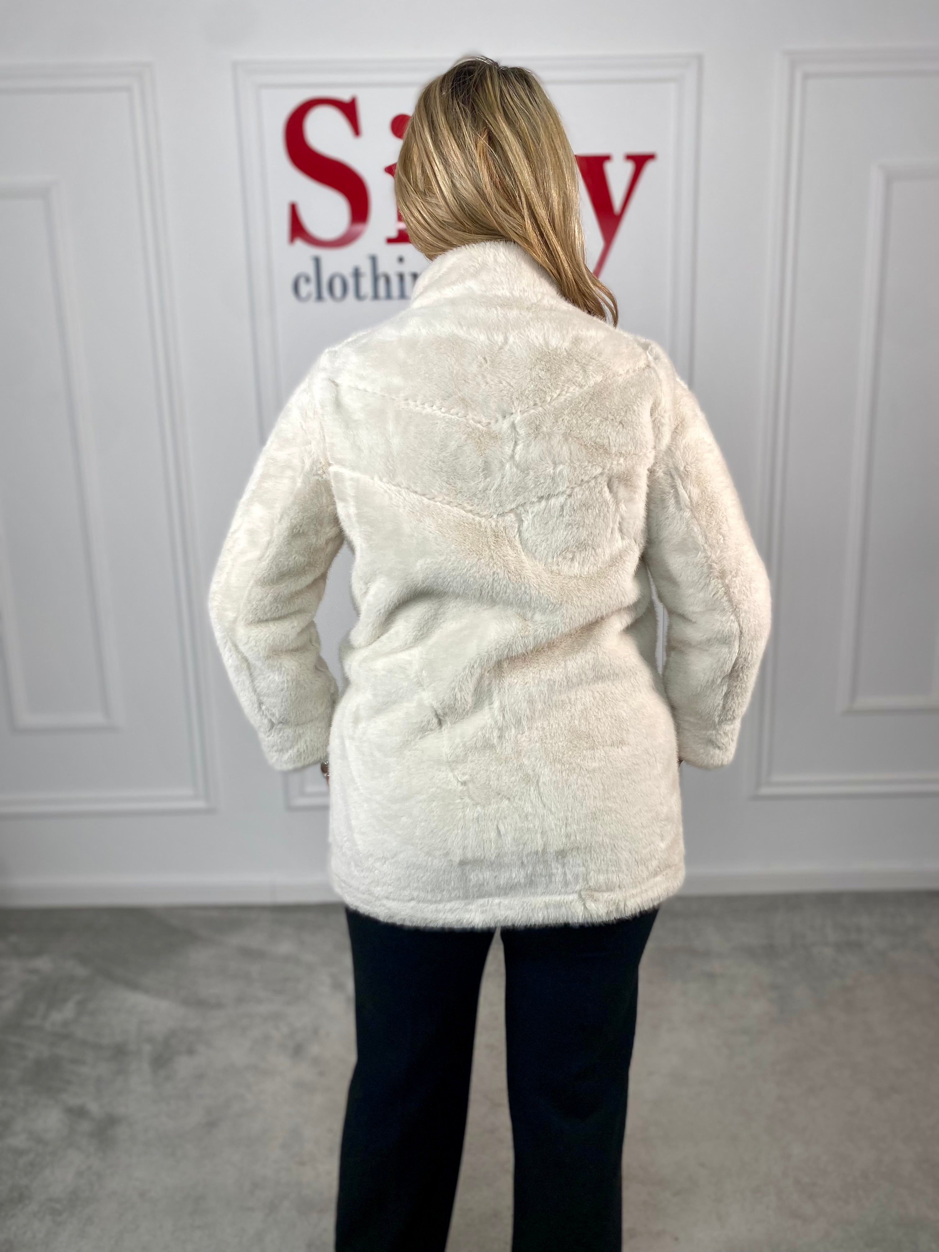 Capa blana ecologica Tasia