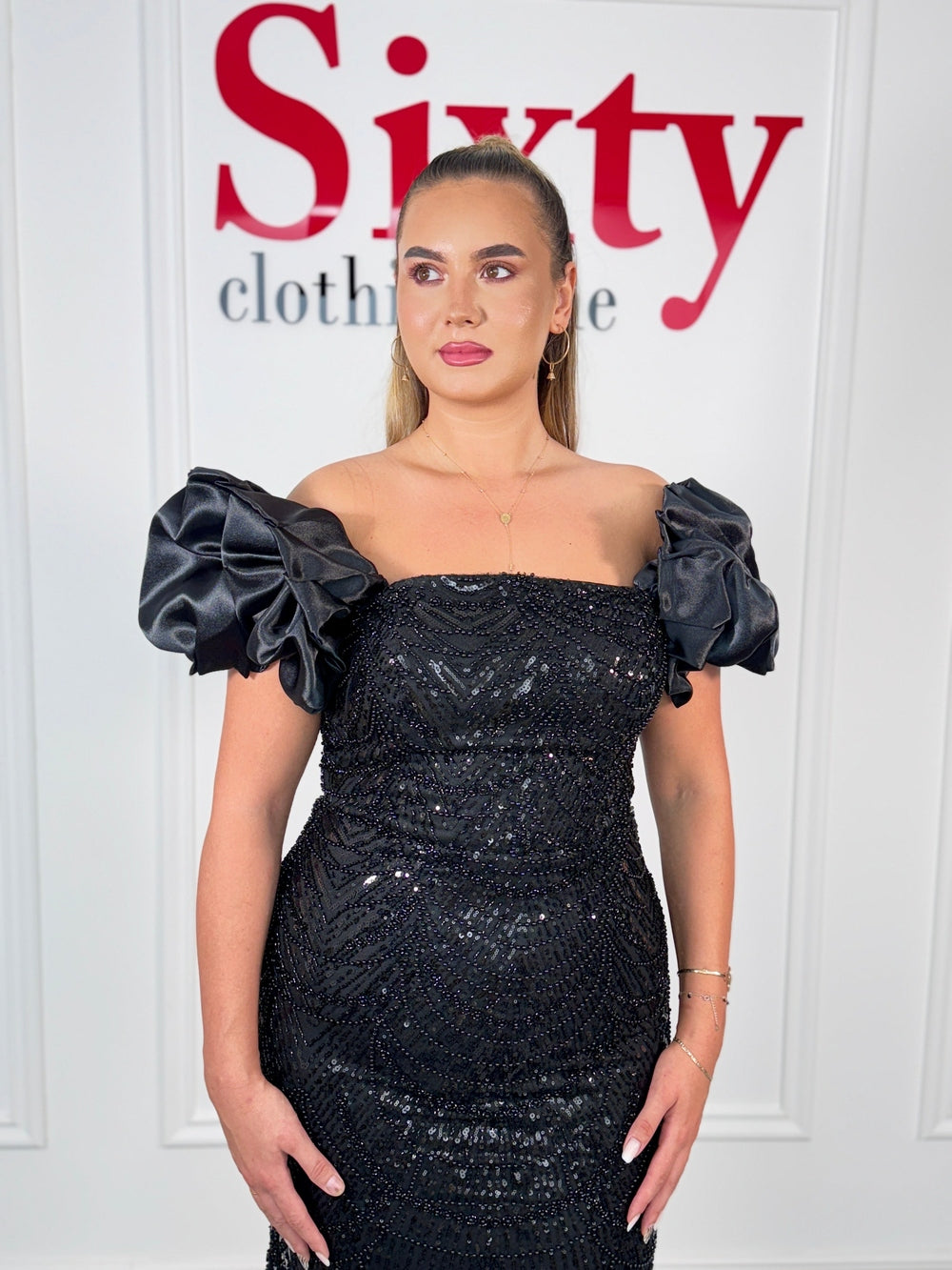 Rochie dantela cu perle Glamour