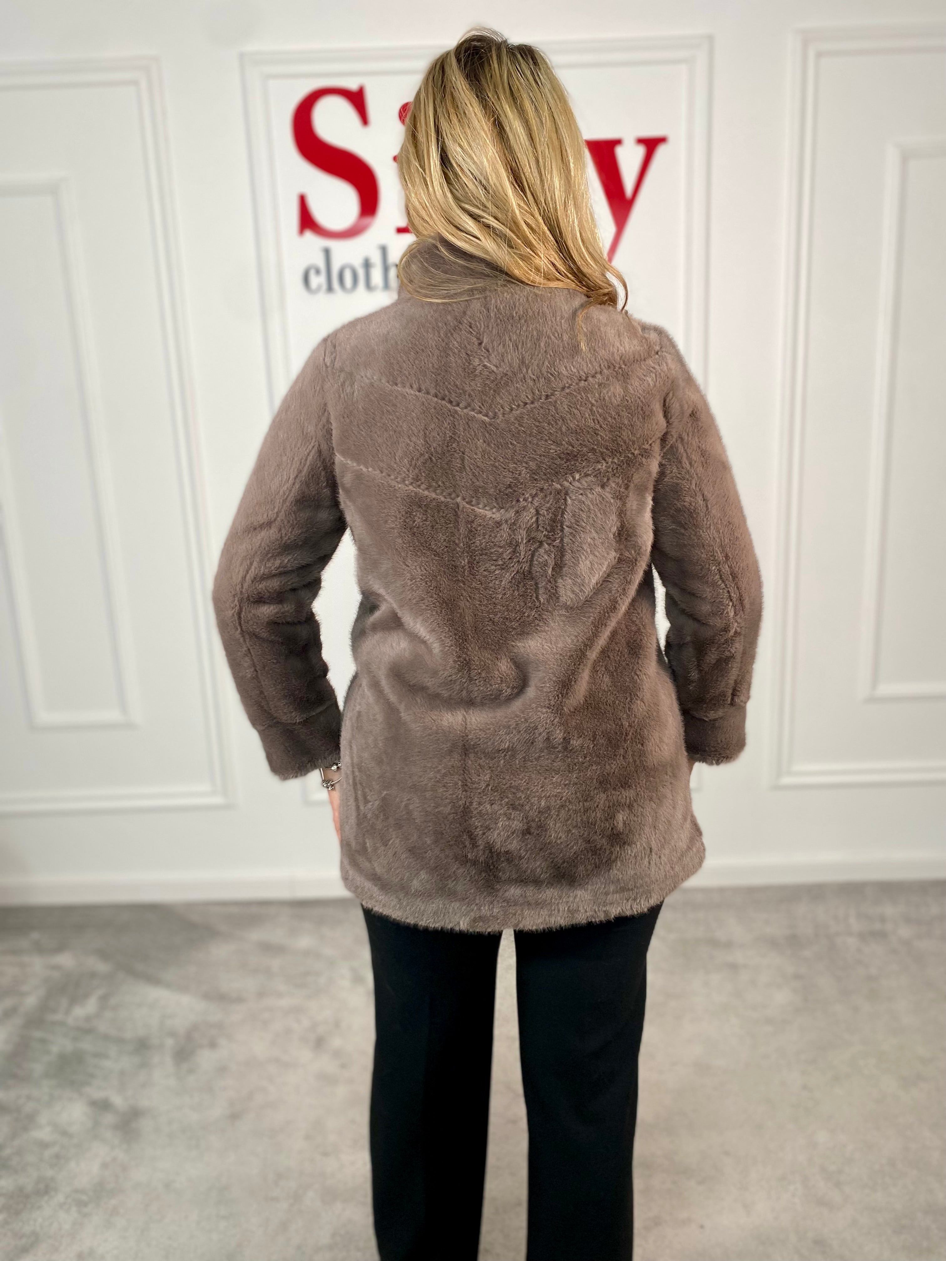 Capa blana ecologica Tasia